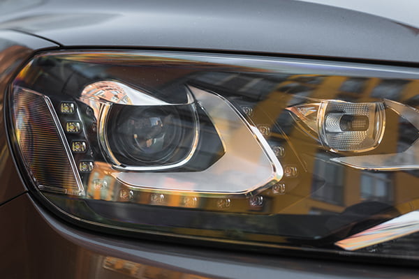 Cómo proteger los faros del coche Cómo proteger los faros del coche